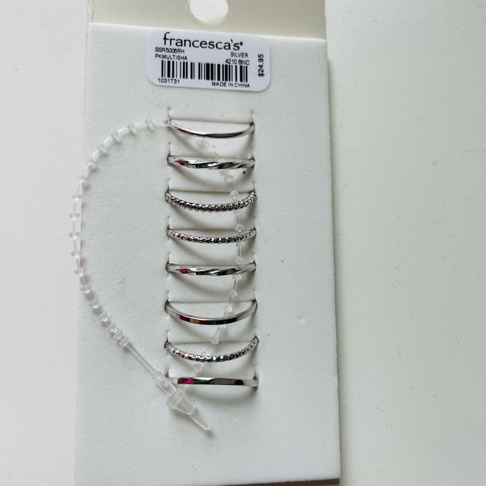 Francesca’s Ring Stacking Set - Picture 5 of 6